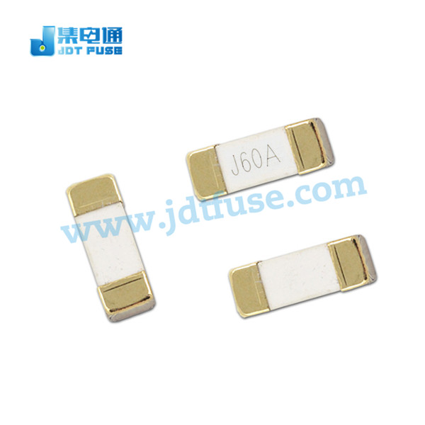 100A貼片保險(xiǎn)絲